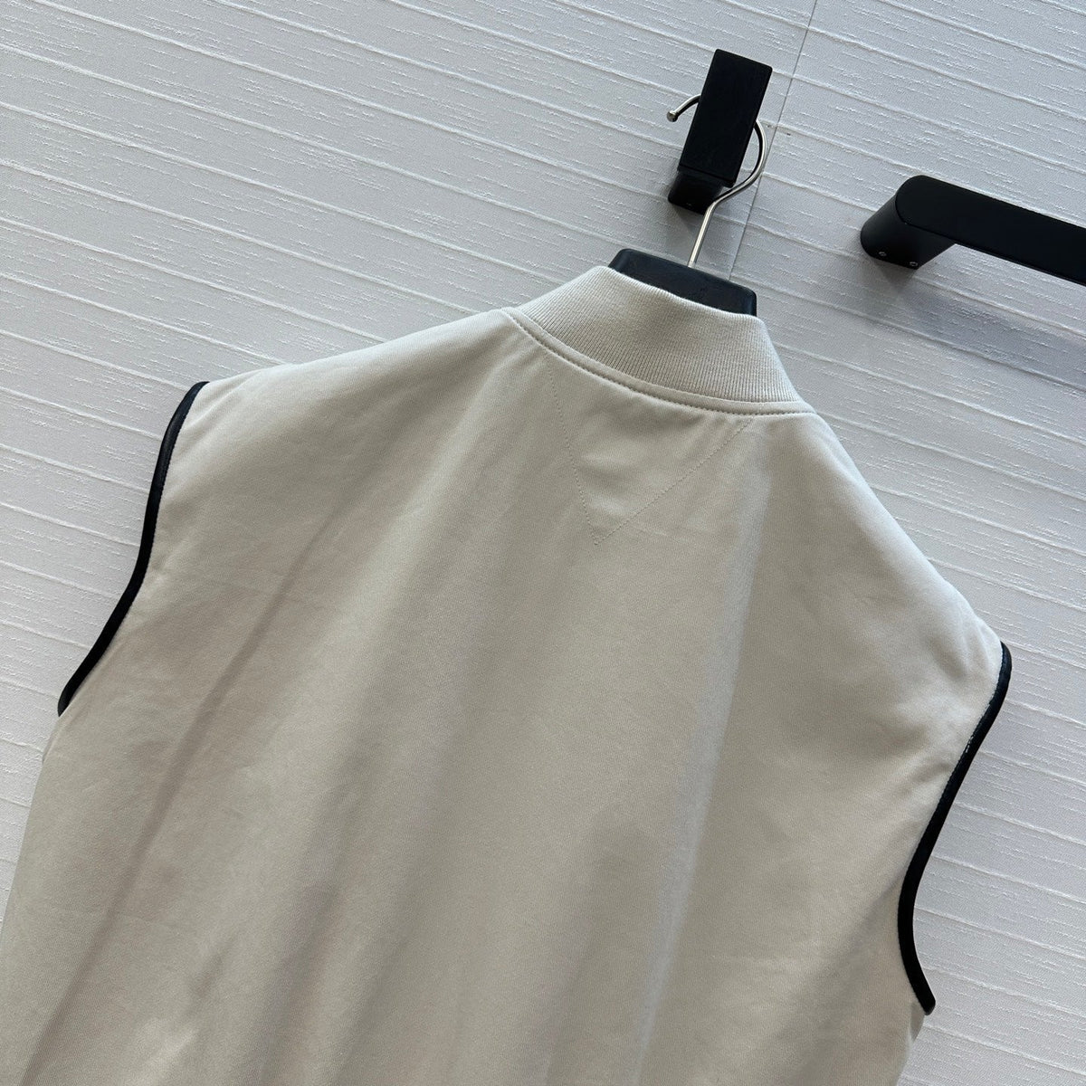 BV Sleeveless Vest Jacket in Ivory White Cotton