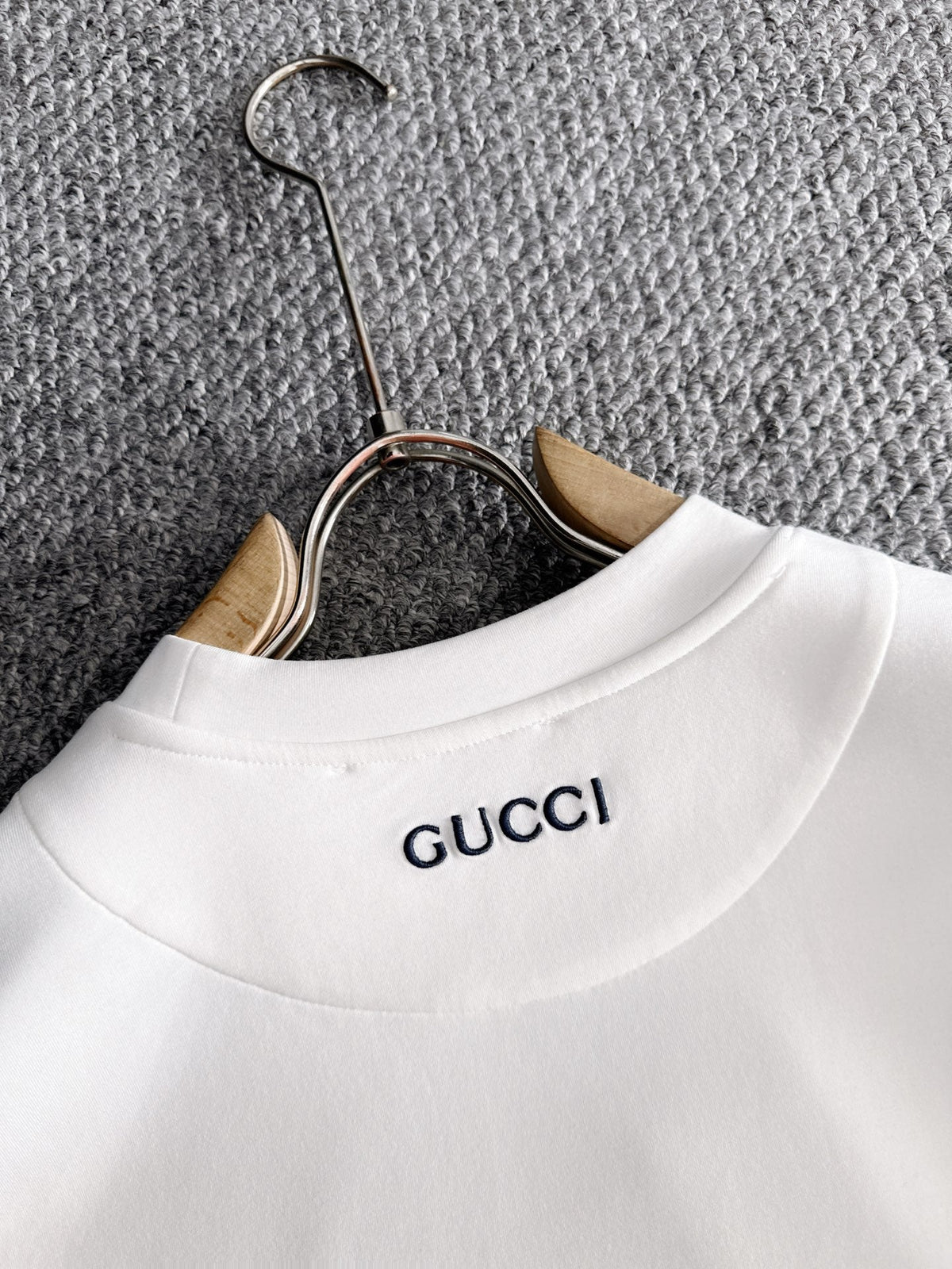Gucci 25 Long-Sleeved T-shirt White Cotton 108754