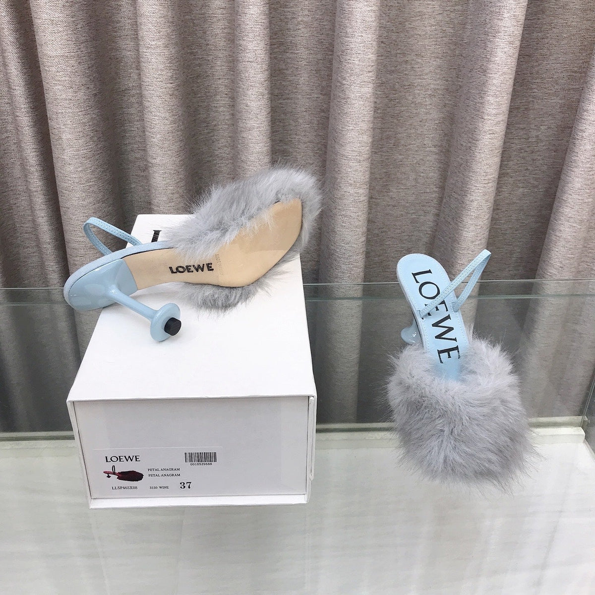 Loewe 25SS Fur-lined Mule 100 Blue in Fox Fur 597444