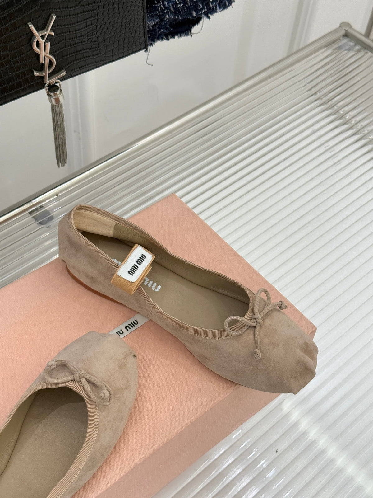 Miu Classic Bow Letter Ballet Flat Light Brown Suede 571004