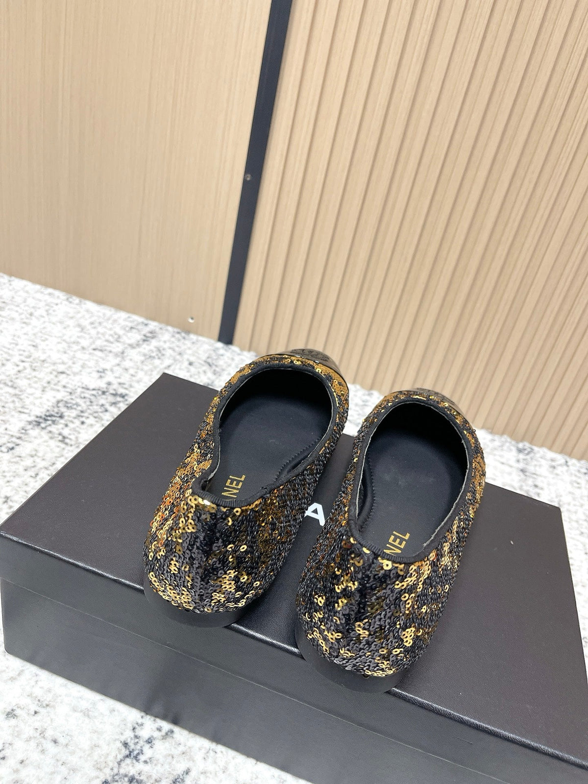Chanel Coco Mark Ballet Flat Black with Gold in Lambskin 591379