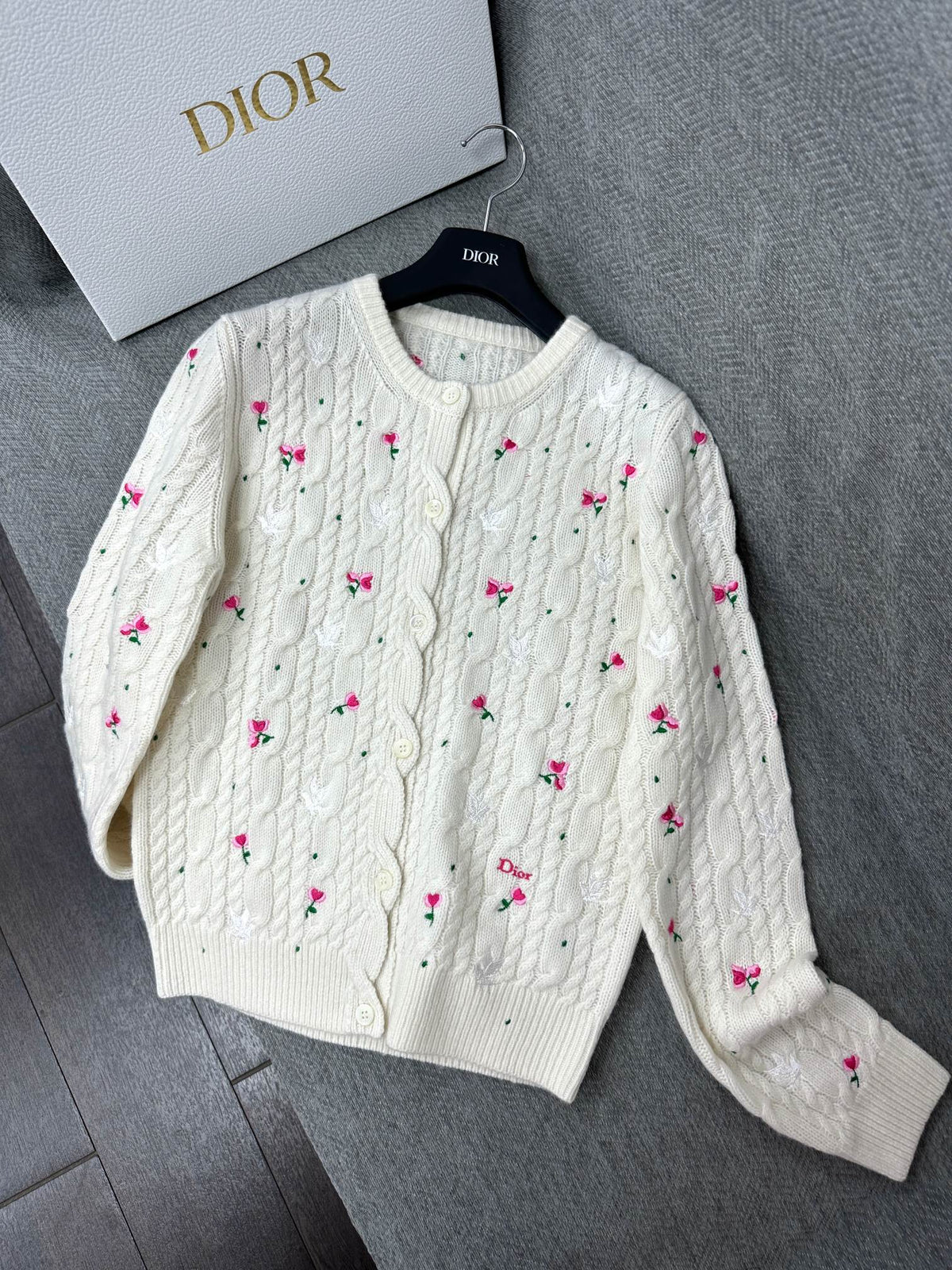 CD Cardigan Small Floral Embroidery Ivory Wool 349481