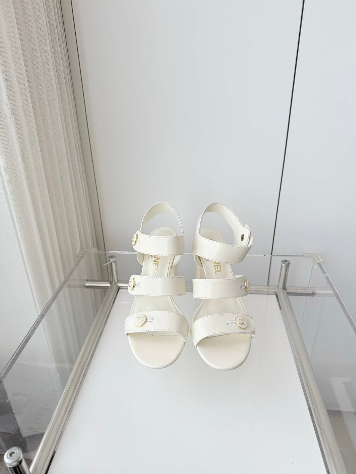 Chanel 26 Turnlock 80 White Sandal Heels in Lambskin 597406