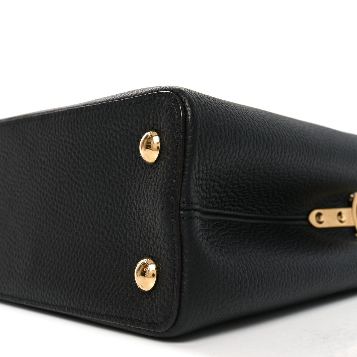 Taurillon Capucines PM Black
