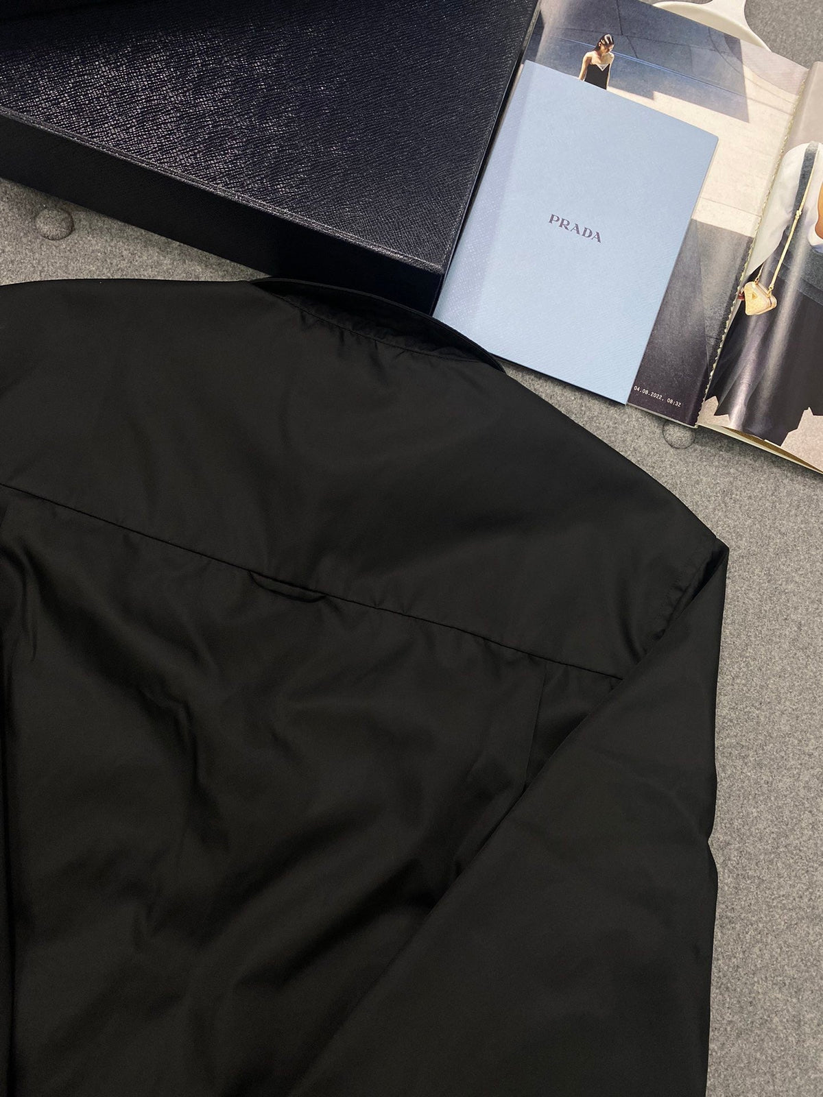 PRA SHIRT IN BLACK RE-NYLON TRIANGLE LOGO