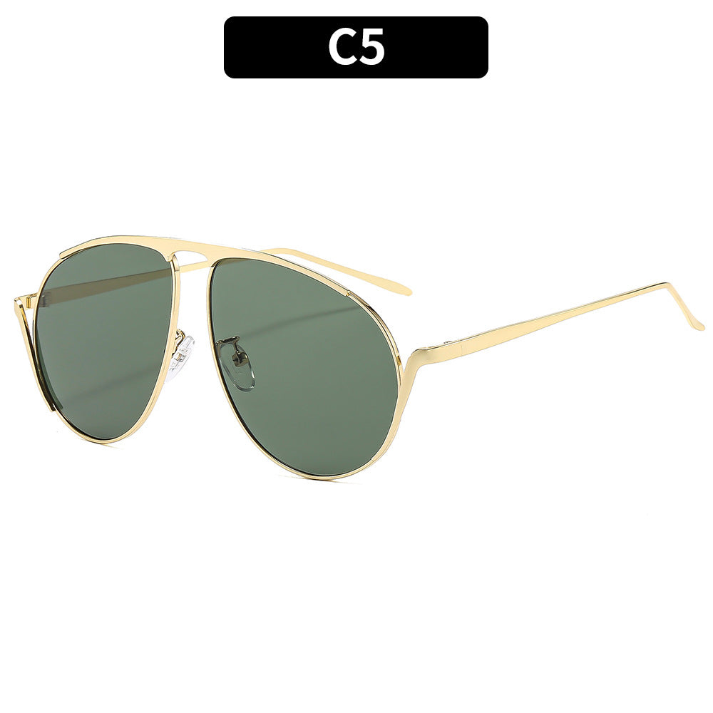 Trendy Oversized Sunglasses UV400 Protection Metal Frame