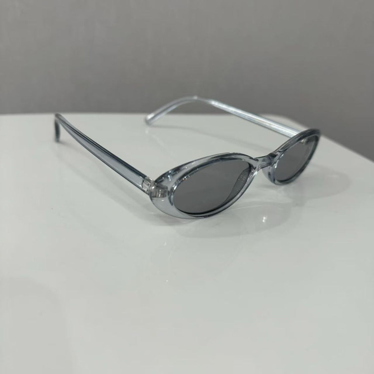 Trendy Oval Sunglasses for Women
