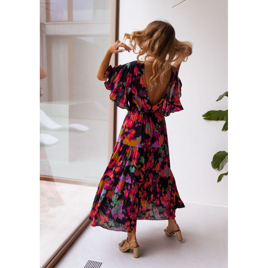 Spring And Summer New Casual V-Neck Dress Loose Backless Maxilla Dress For Women
