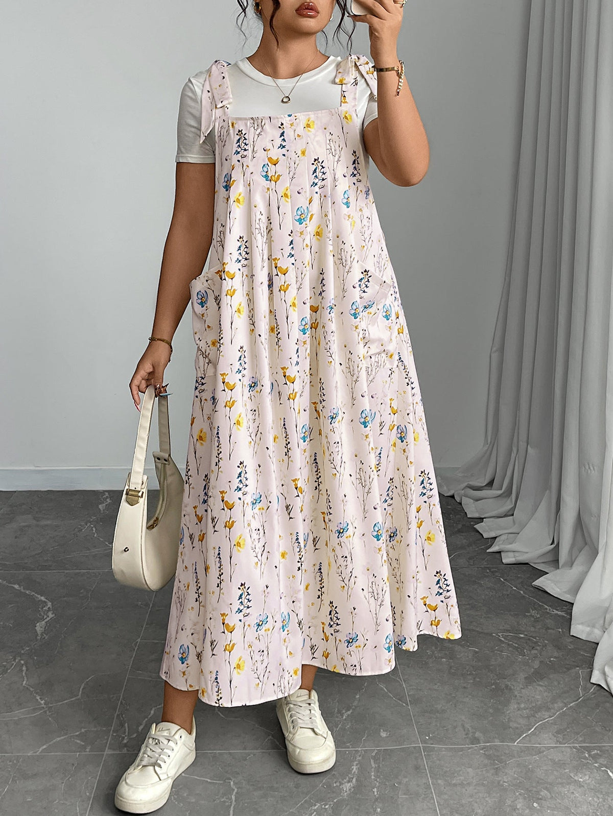 Plus Size Elegant Maxi Dress With Relaxed Fit