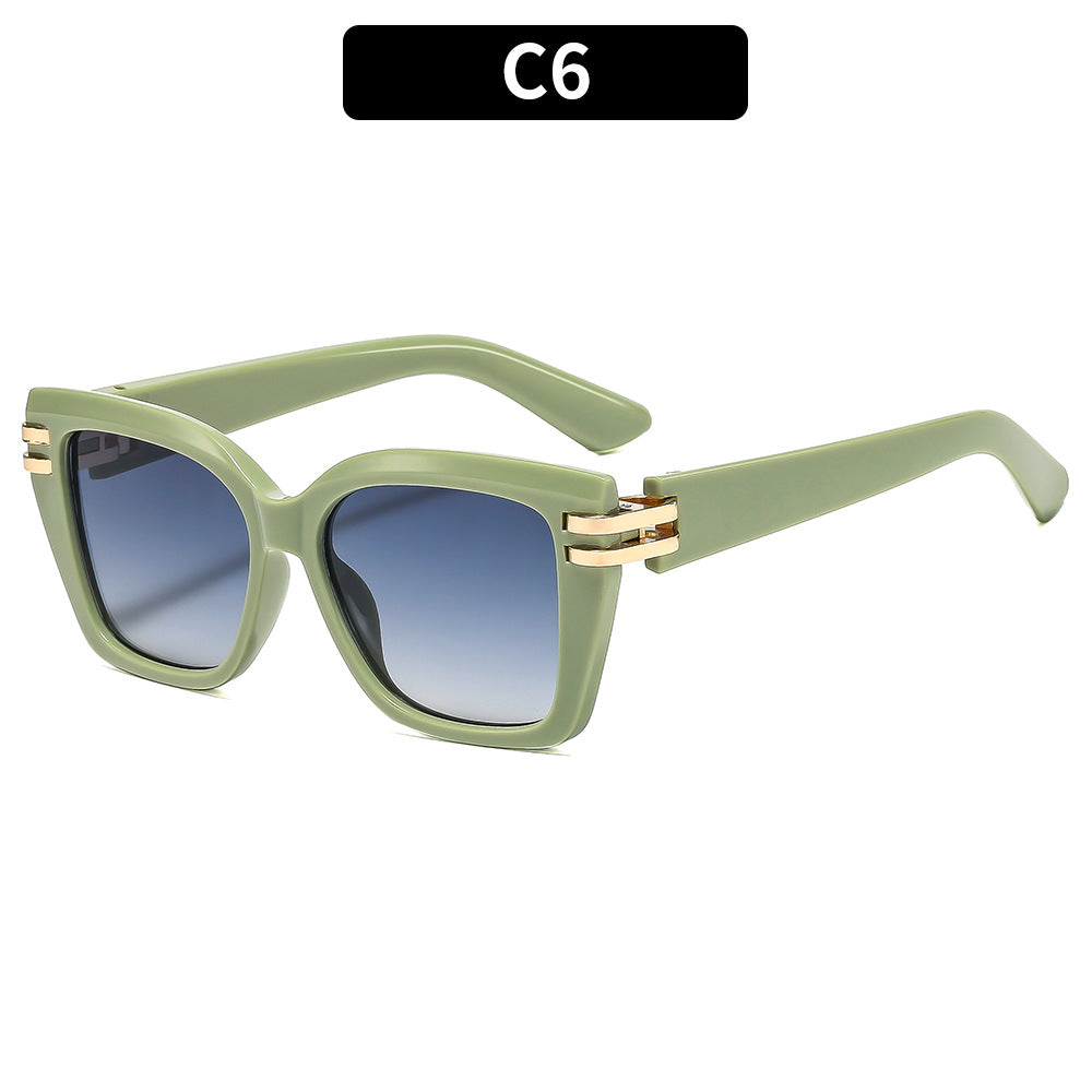 Fashionable Oversized Sunglasses for Women