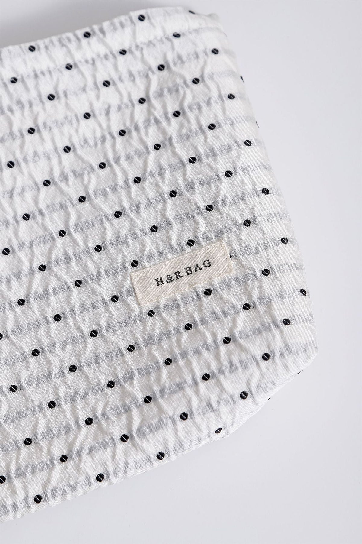 Minimalist Polka Dot Portable Makeup Bag