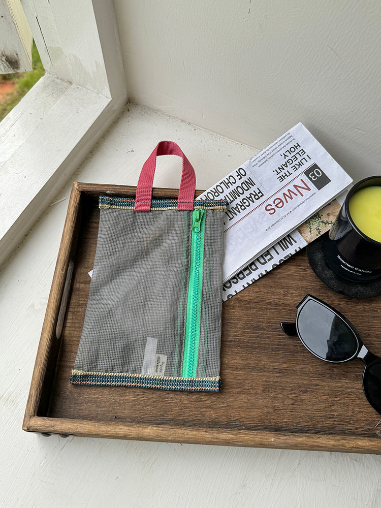 Lightweight Portable Storage Pouch for Travel and Organization