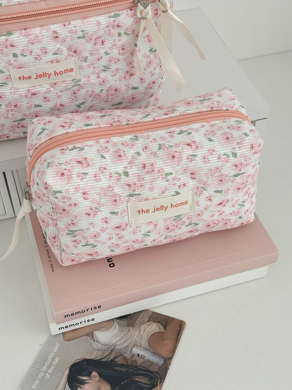 Flower Pattern Velvet Makeup Bag Cute Portable Travel Case