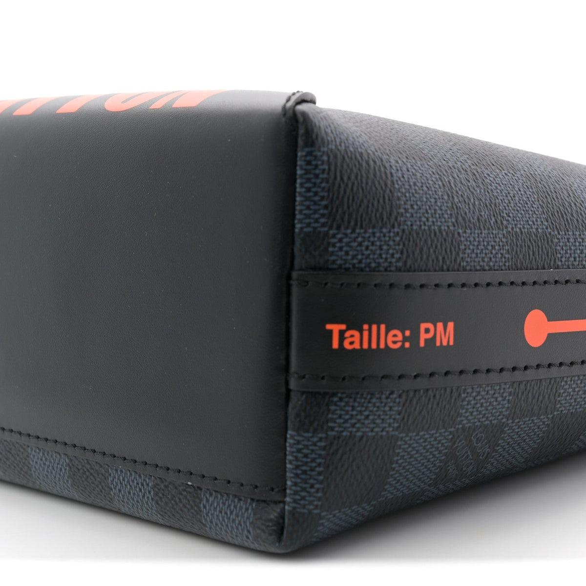 Damier Cobalt Race Discovery Messenger