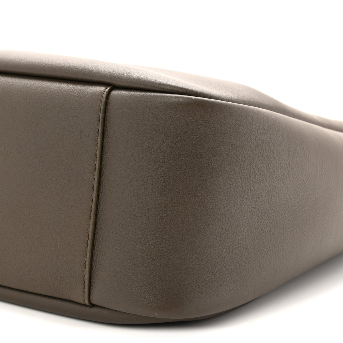 Smooth Calfskin Large Le 5 A 7 Soft Hobo Light Musk
