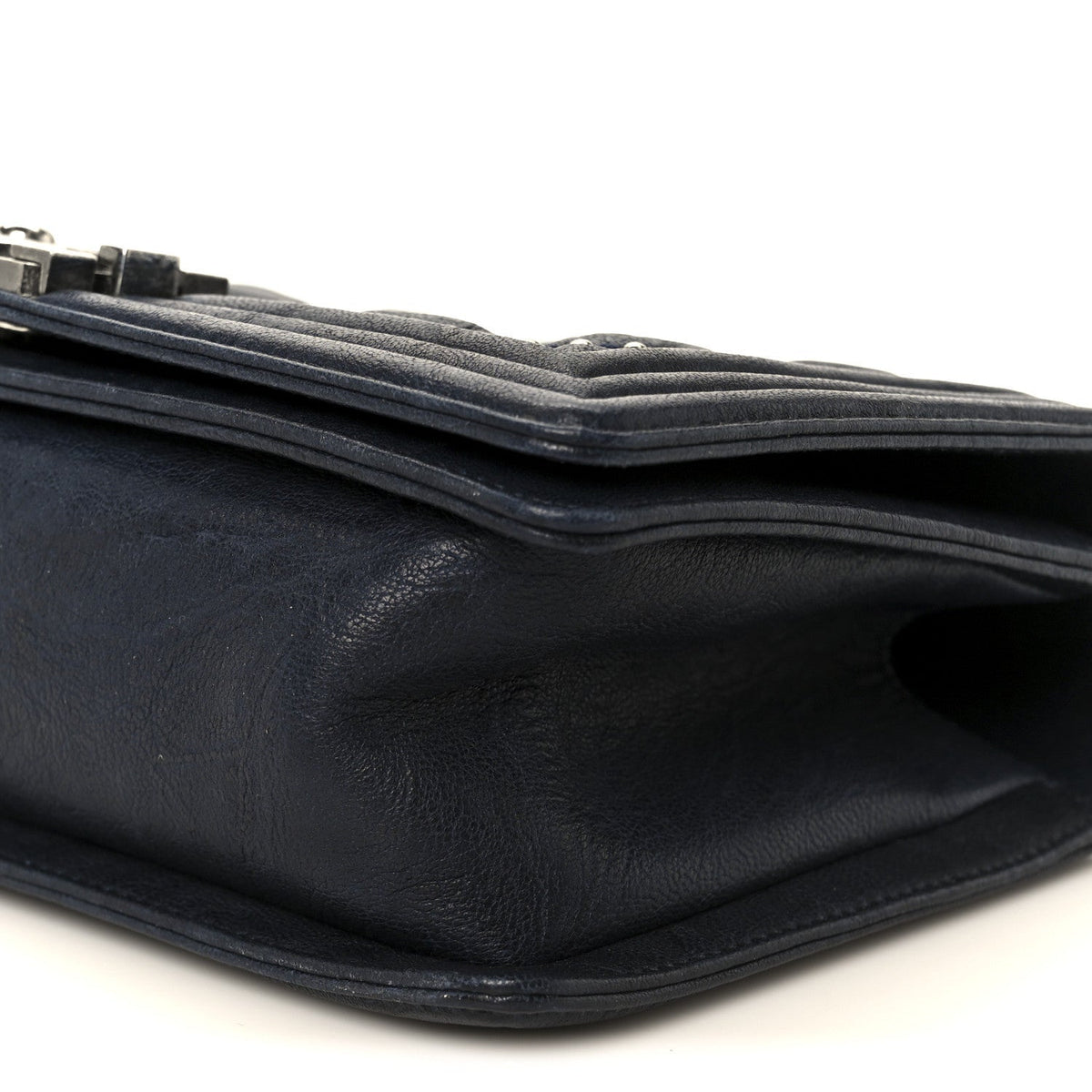 Crumpled Lambskin Medium Studded Boy Flap Navy