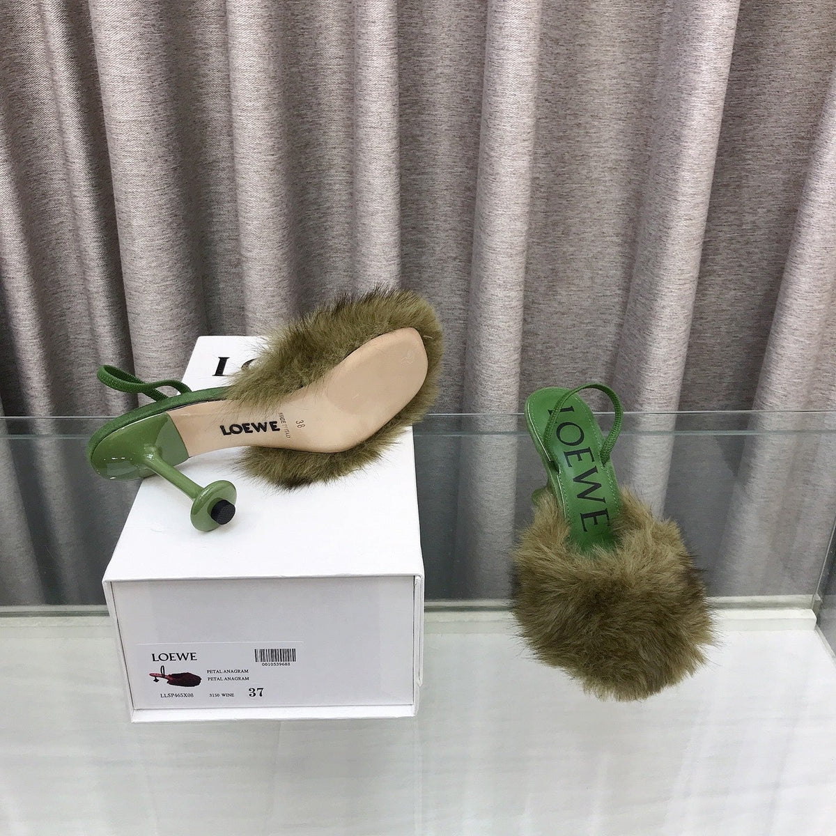 Loewe 25SS Fur-lined Mule 100 Green in Fox Fur 597443