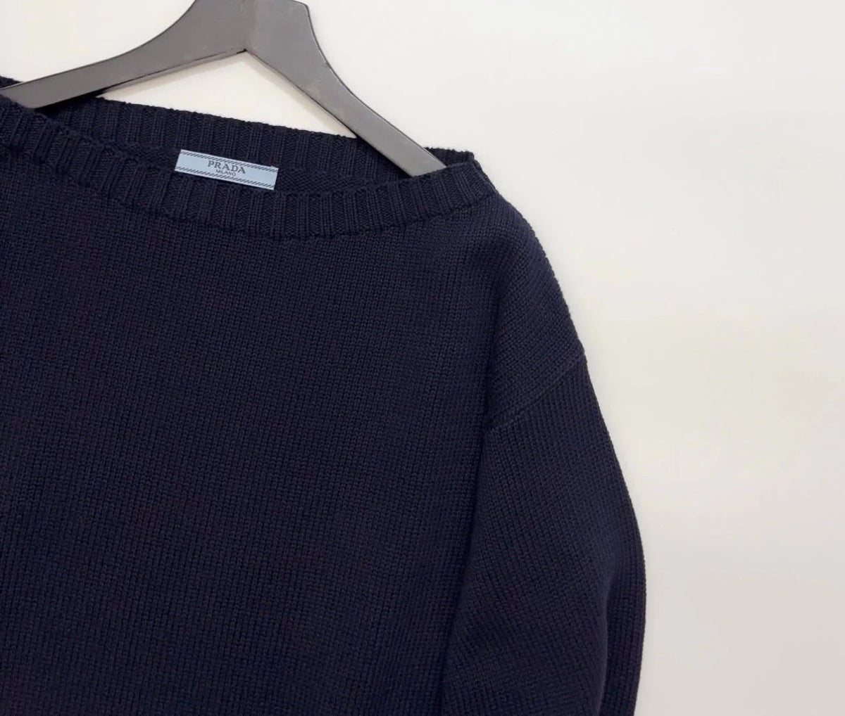 PRADA 25S OFF-SHOULDER SWEATER 457