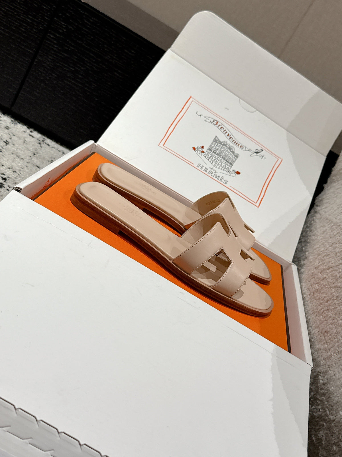 HM 25 Oran Sandal Nude Calfskin