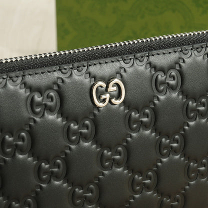 Gucci Single Zipper Handbag Black 20x10cm