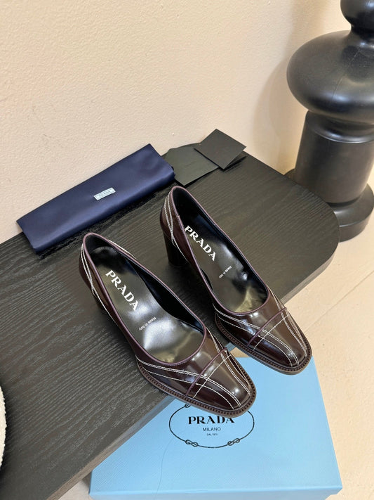 PRADA New Pumps Brown in Goatskin 580373