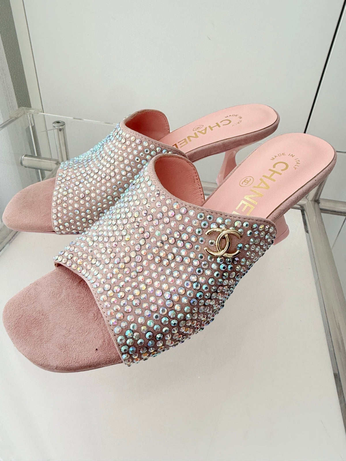 CC 26 Sandal 70 Pink Rhinstone Deer Hide 597374