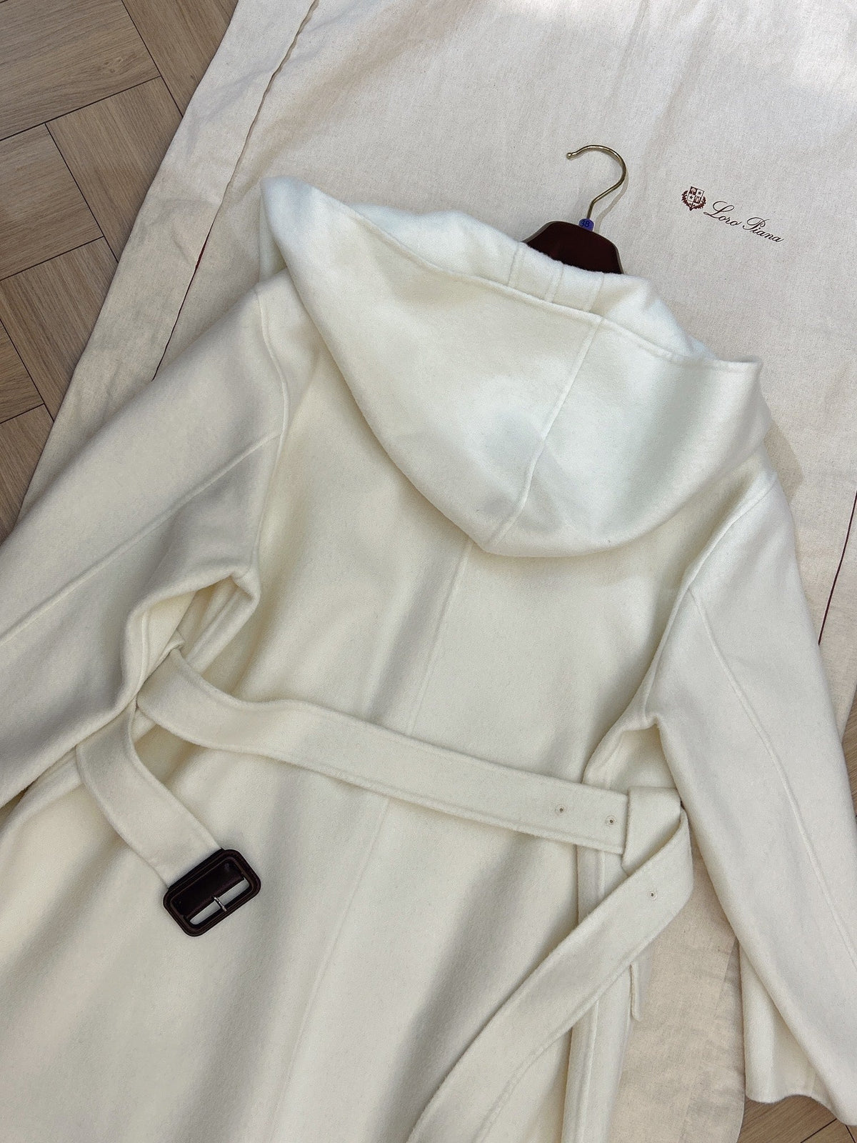 LP COAT STYLE 226