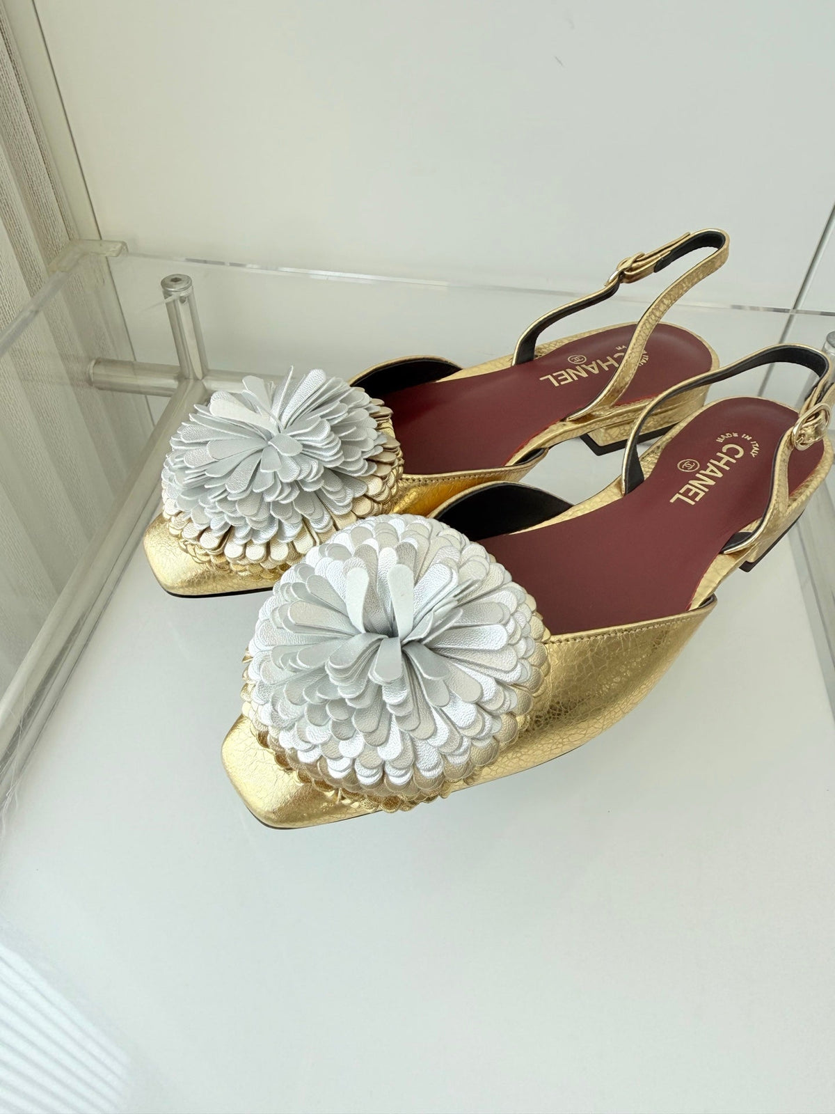 CC 26 Flower-shaped Sandal Gold Silver Lambskin 597409