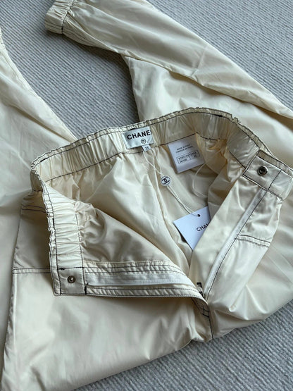 CHANEL BEIGE CASUAL PANTS 269664