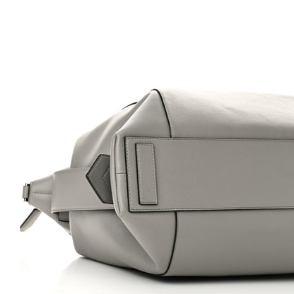 Soft Calfskin Medium Soft Antigona Pearl Grey