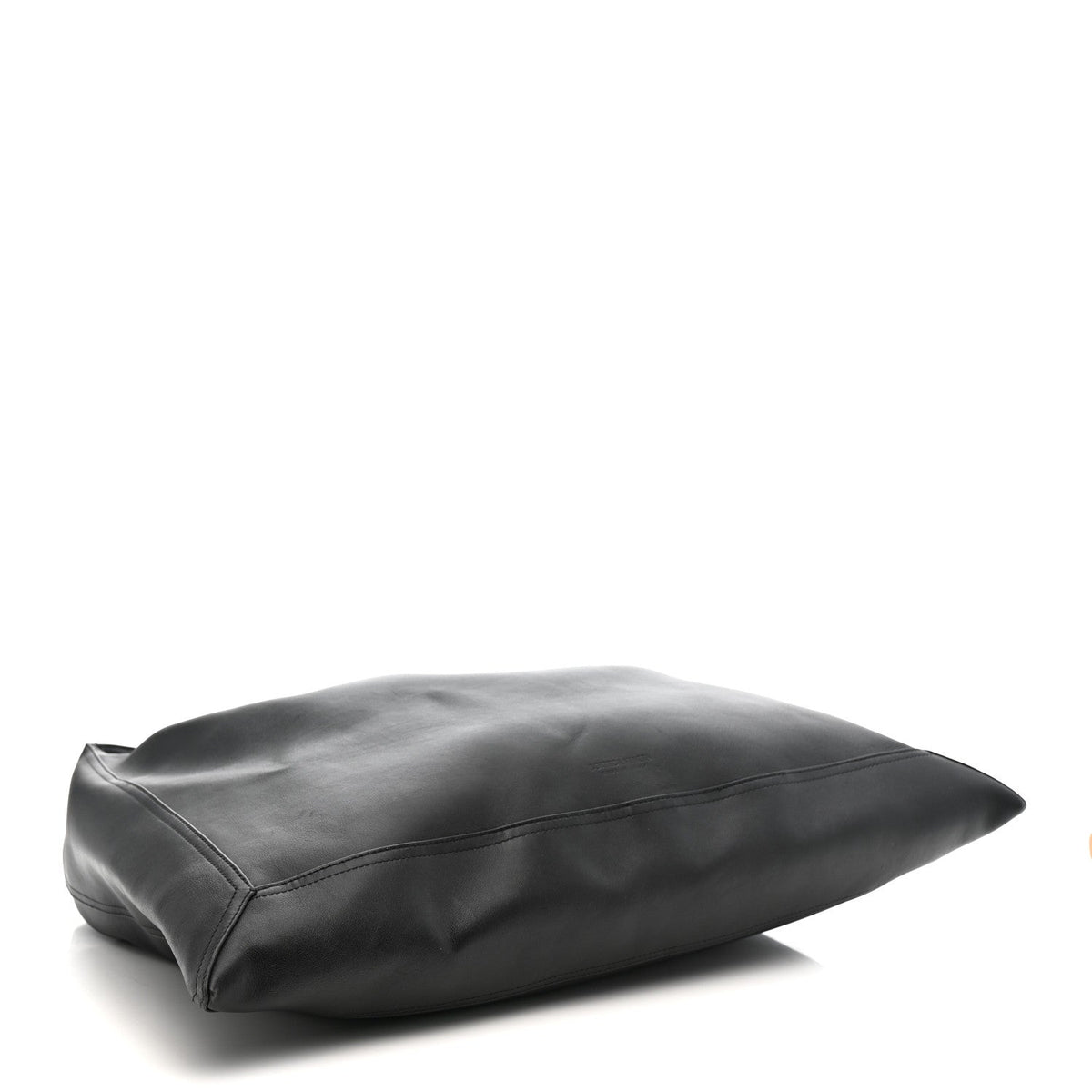 Silky Calfskin Large Hop Black