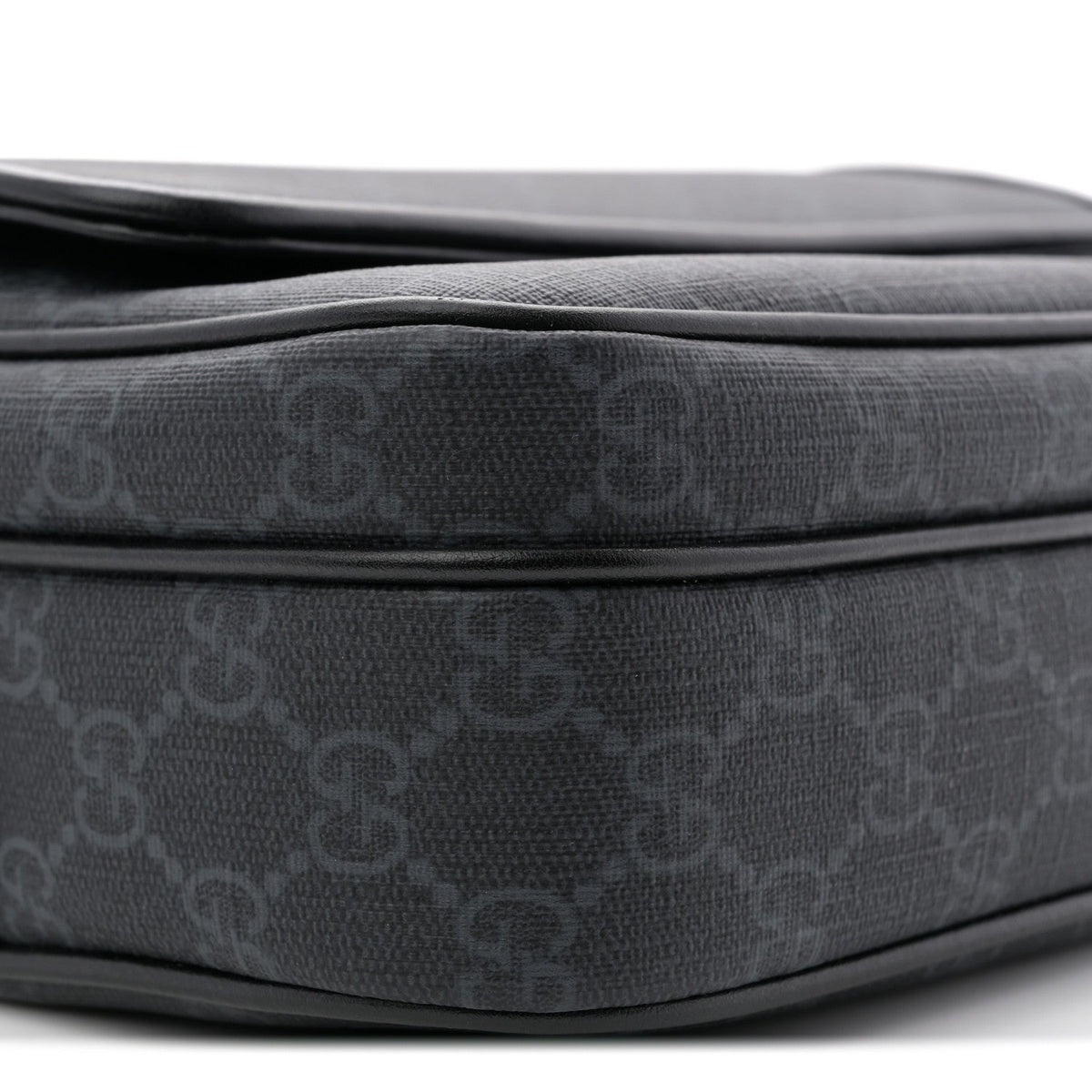 GG Supreme Monogram Small Crossbody Bag Black
