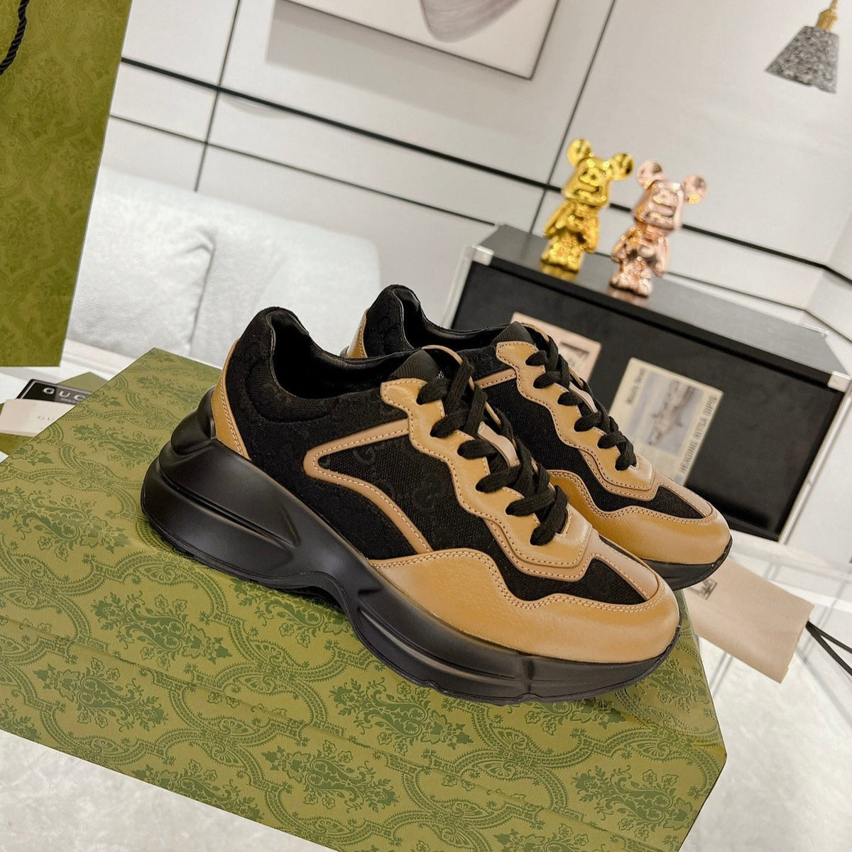 GG 100 RHYTON SNEAKER Black Caramel Brown