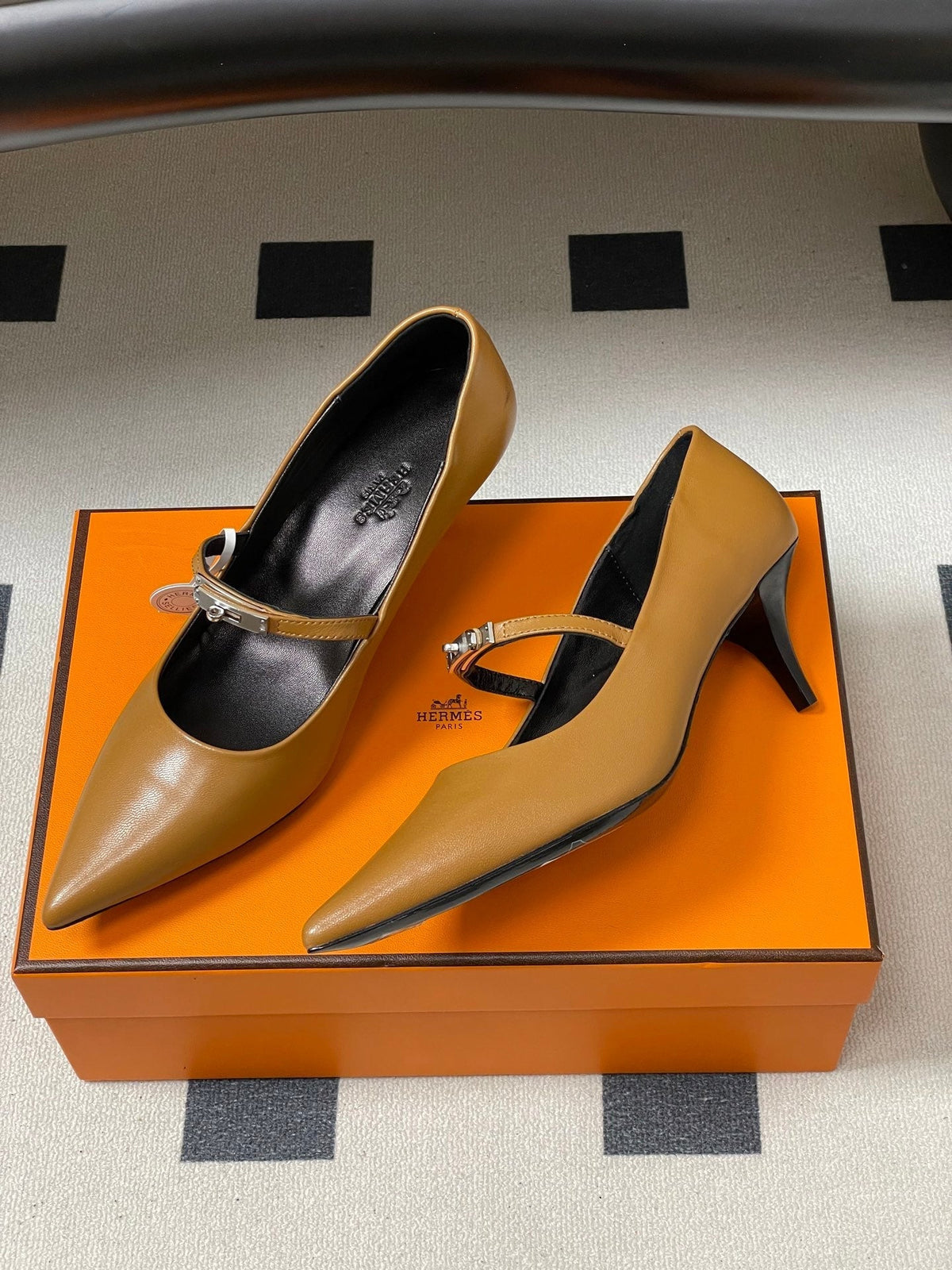 HM 26 Majeste 60 Pump Brown in Calfskin 593828