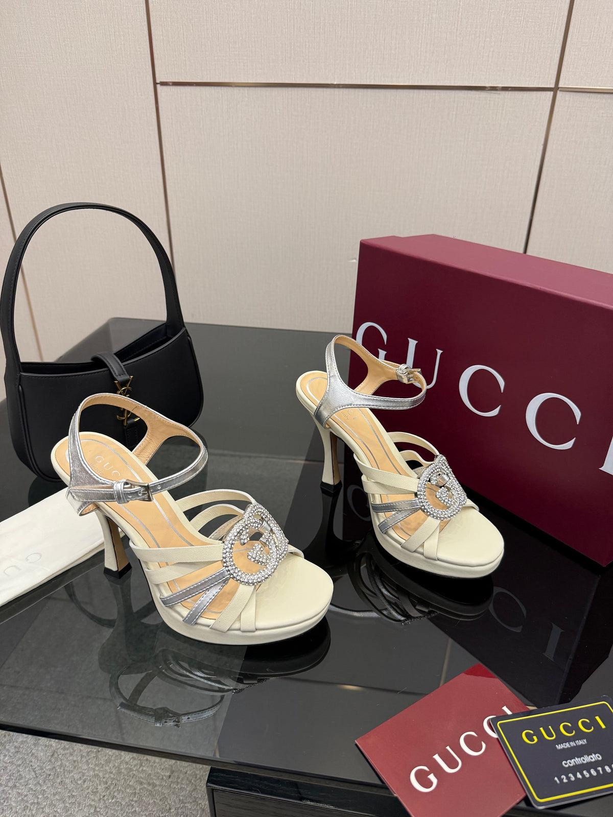 GG Pump 10.5cm With Crystal Interlocking G Ivory Sliver Leather