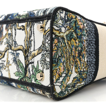Canvas Embroidered Etoile de Voyage Medium Lady D-Lite Multicolor
