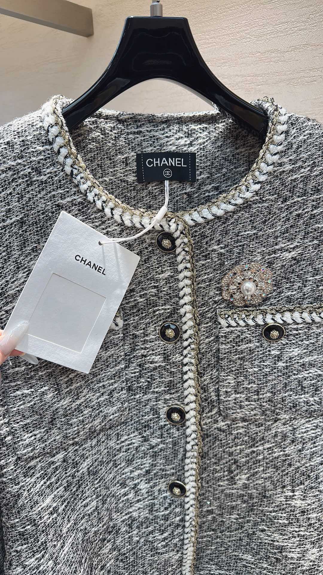 CHANEL CLASSIC ELEGANCE JACKET GRAY IN TWEED