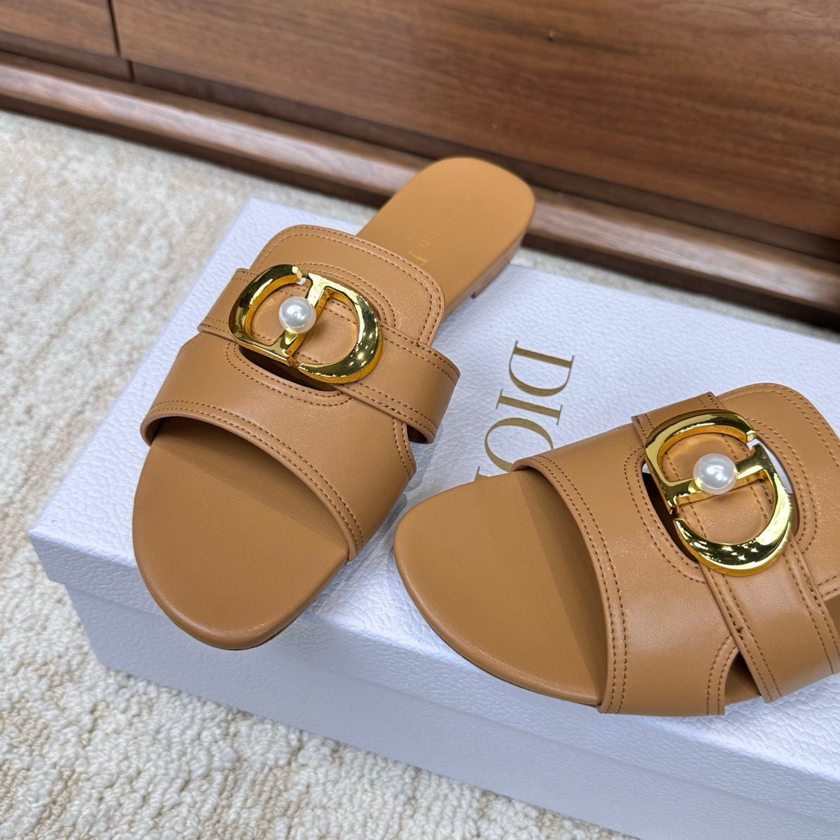 CD Montaigne Sandals Light Brown in Calfskin 598173