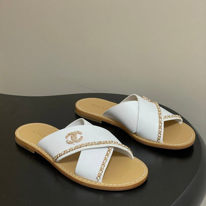 CC 26 Criss-cross Strap Slipper White Beige Sheepskin 593303
