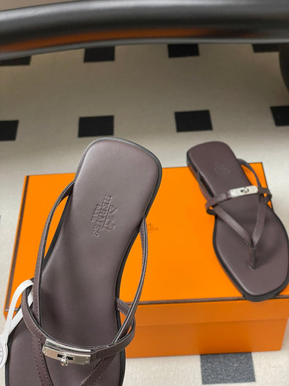 HM Miss Sandal Dark Brown in Calfskin 593824