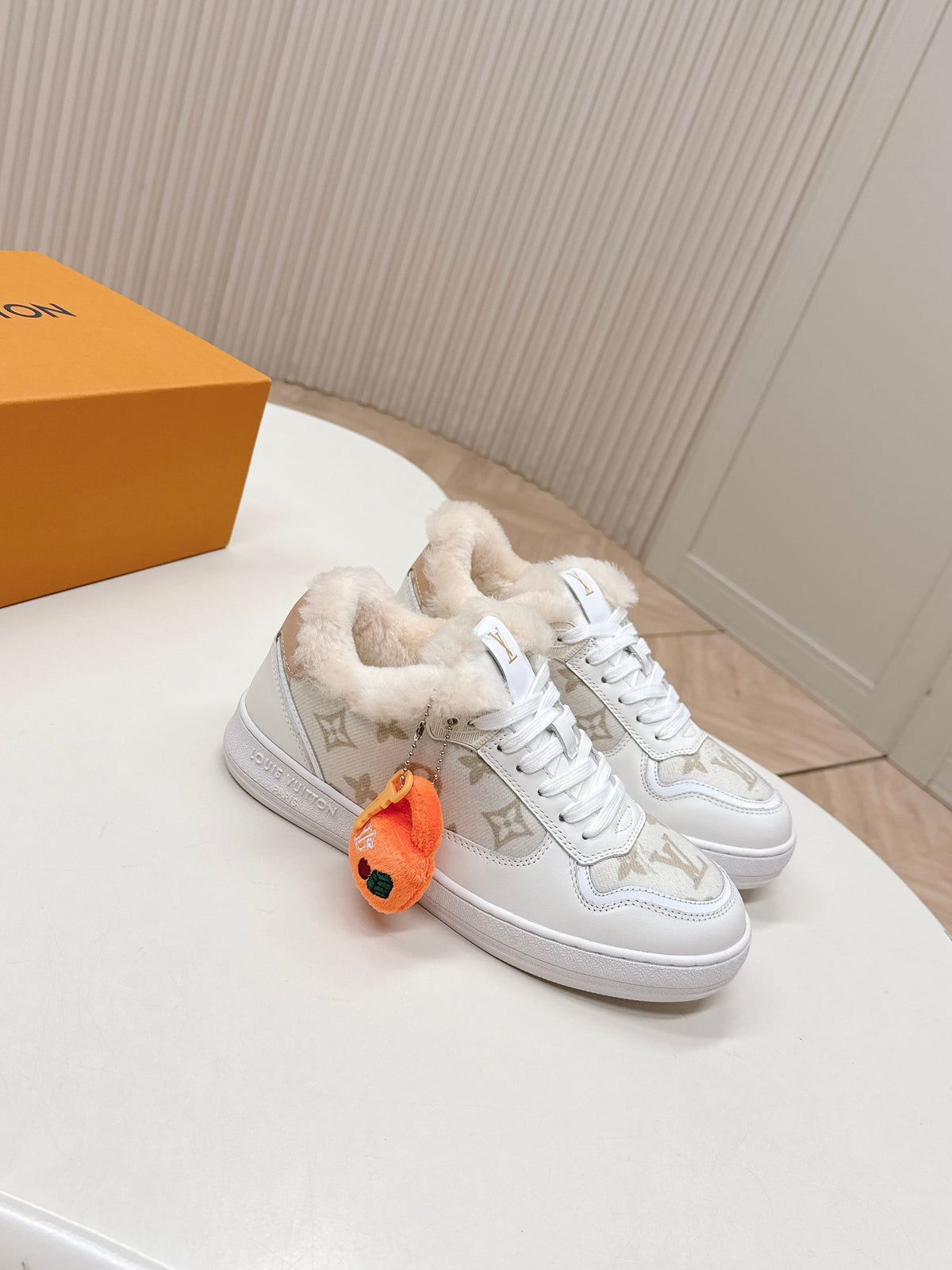 LV Stadium Sneaker White Beige Cowhide Cotton Wool 595427
