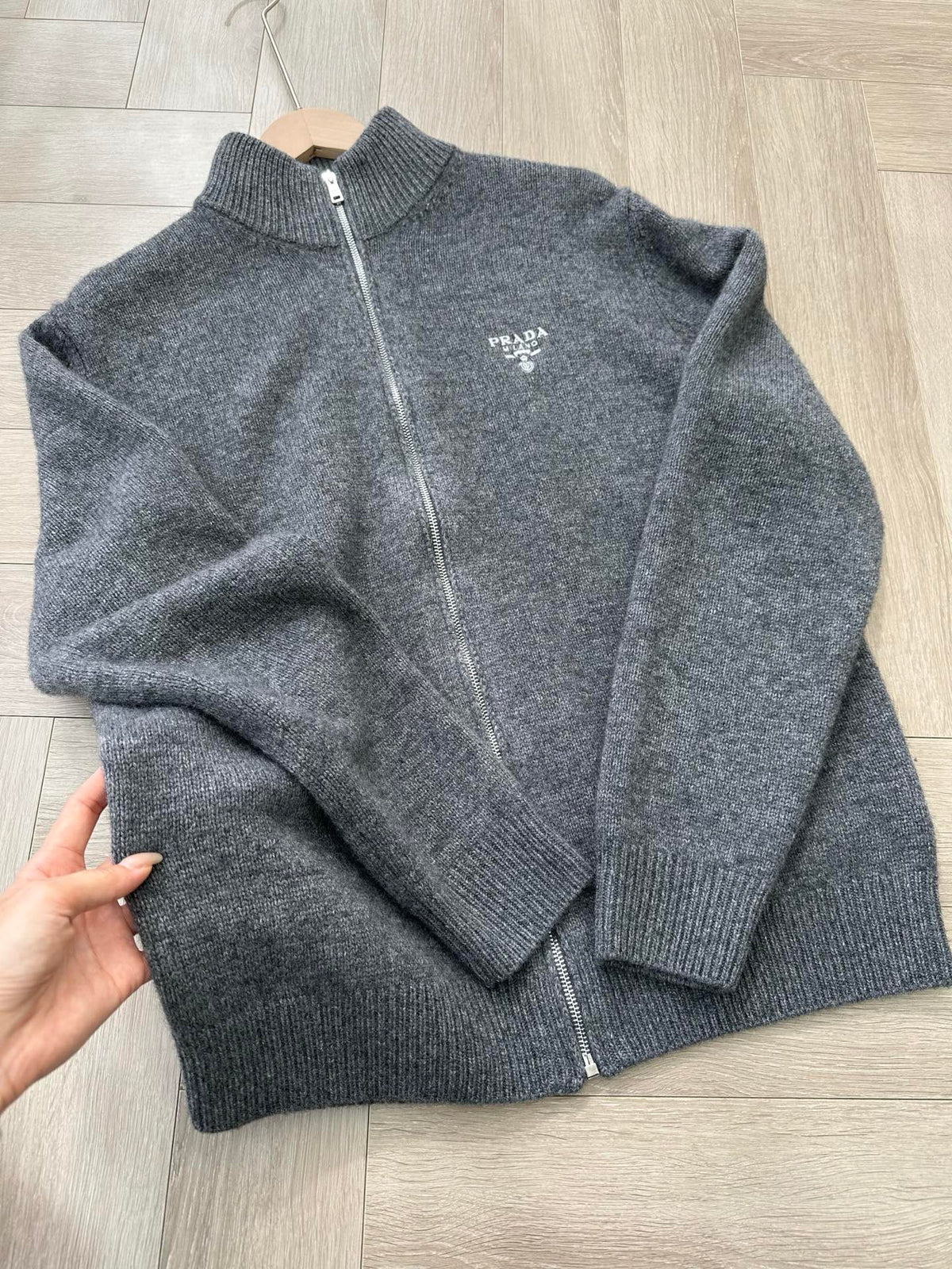 PRADA GRAY CASHMERE CARDIGAN