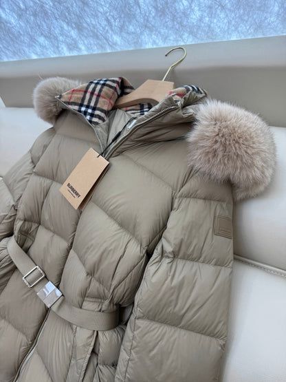 Burberry 25 Fur Collar Plaid Slim-fit Beige Jacket Polyester Down