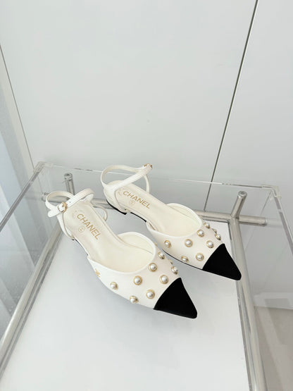 CC 26 Heeled Slingback With Pearl Toe White in Lambskin 597325