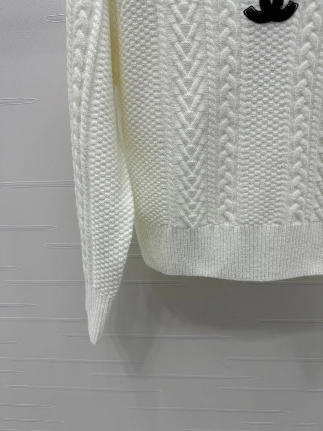 CHANEL 25S KNITTED SWEATER 467
