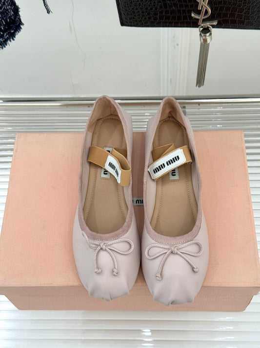 Miu Classic Bow Letter Ballet Flat Silver Pink Sheepskin 570998
