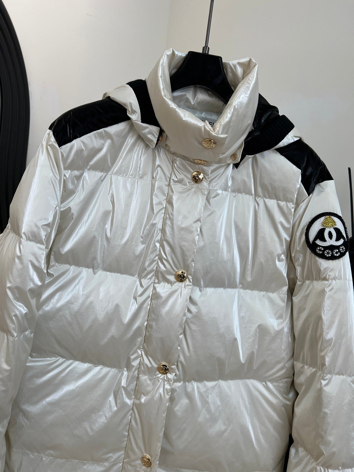 CHANEL SKI DOWN JACKET WHITE IN NYLON 841064
