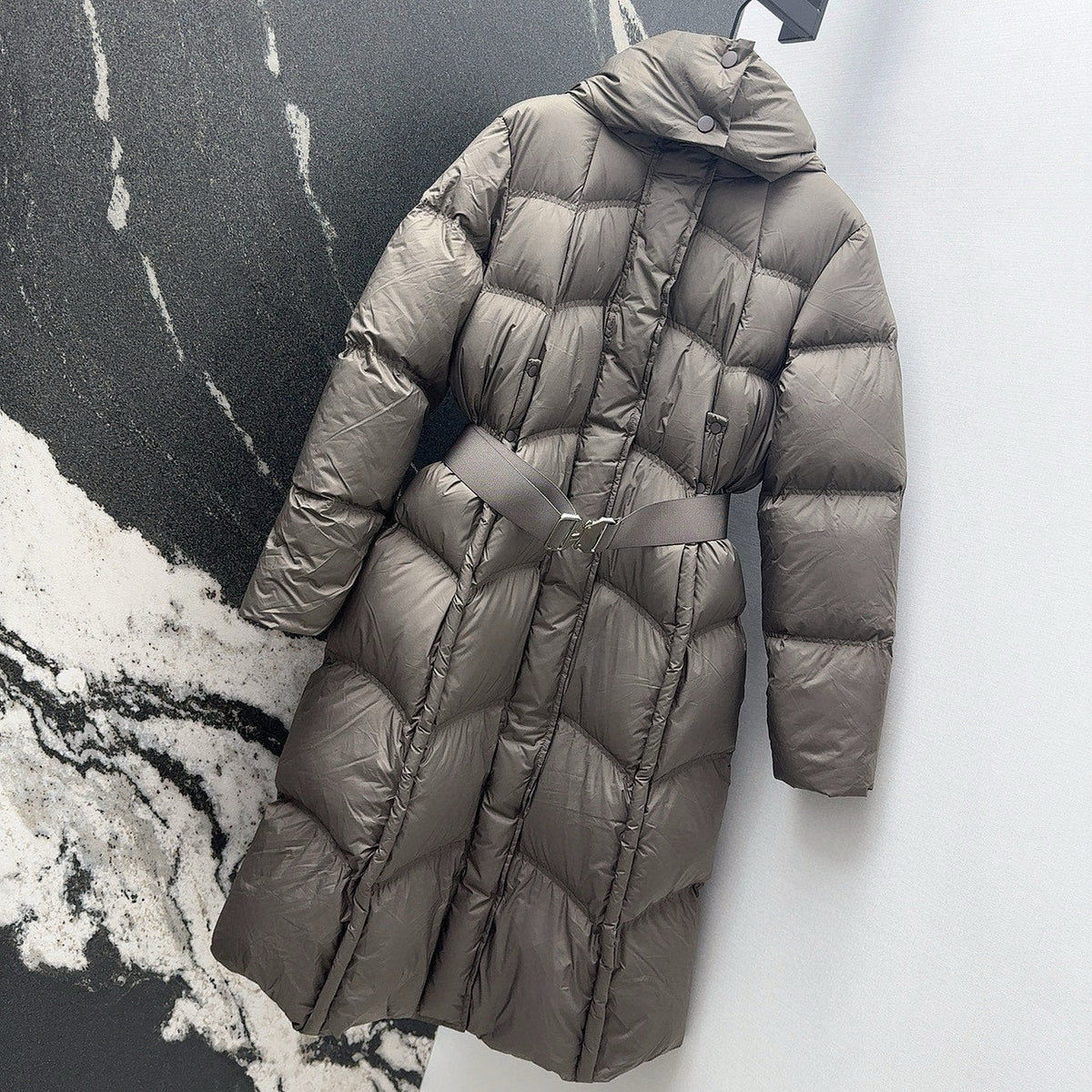 Burberry 25 Hooded Short Down Jacket with Adjustable Waist Taupe Polyester