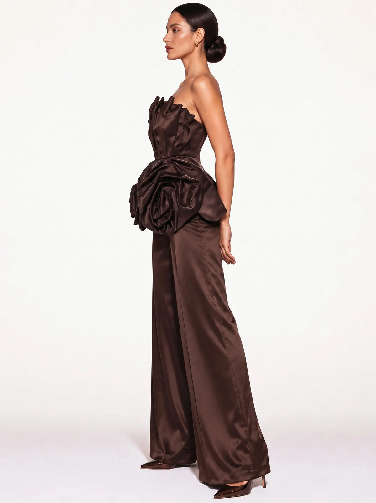 Annabelle Sculptural Pleated Strapless Top In Coffee