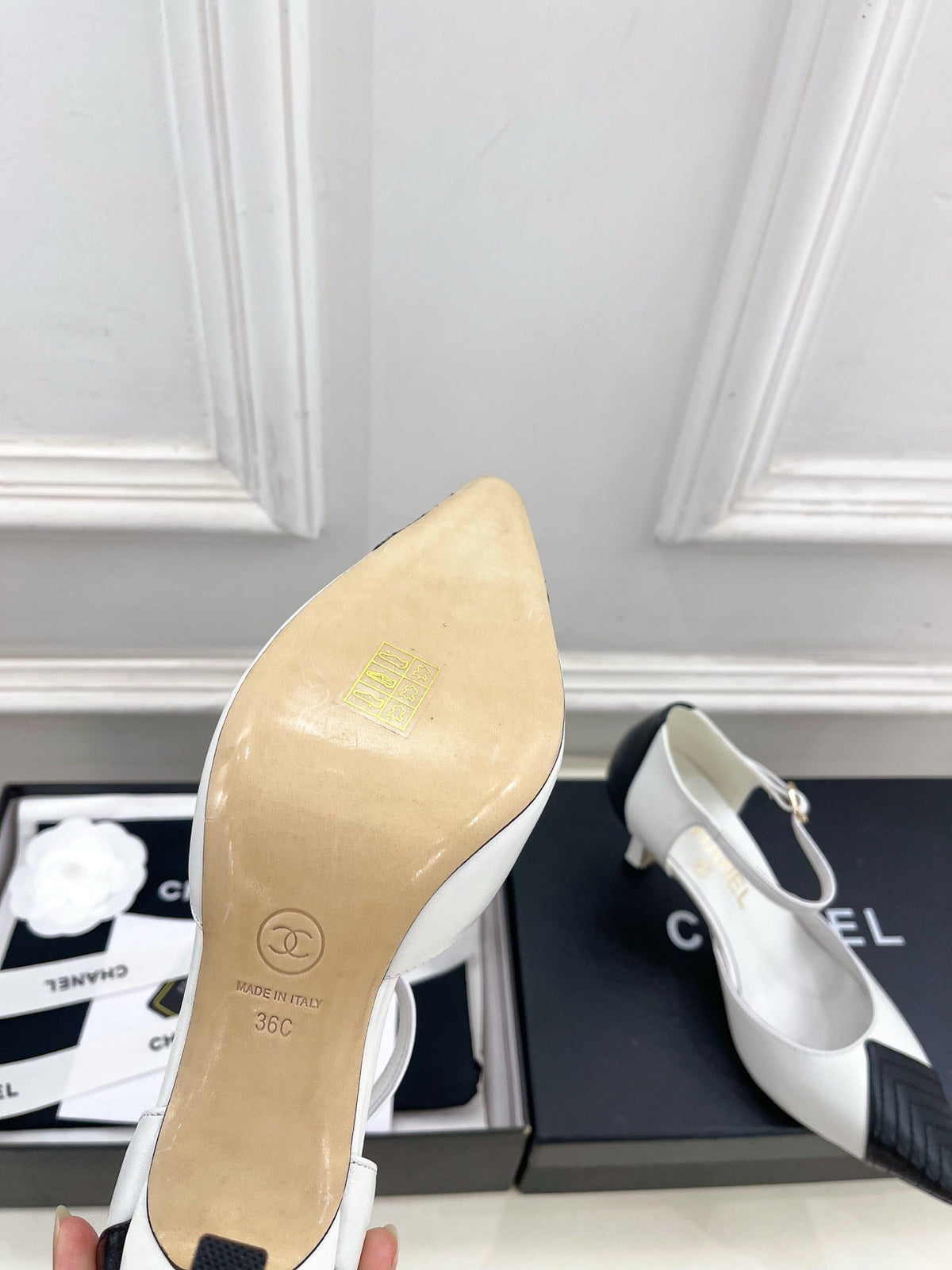CC 26 SS Double C Slingback 7.5cm Black White Calfskin 586935